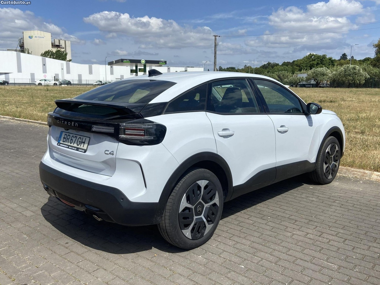 Citroën C4 1.2 Hybrid Plus e-DSC6 — fotografia 16