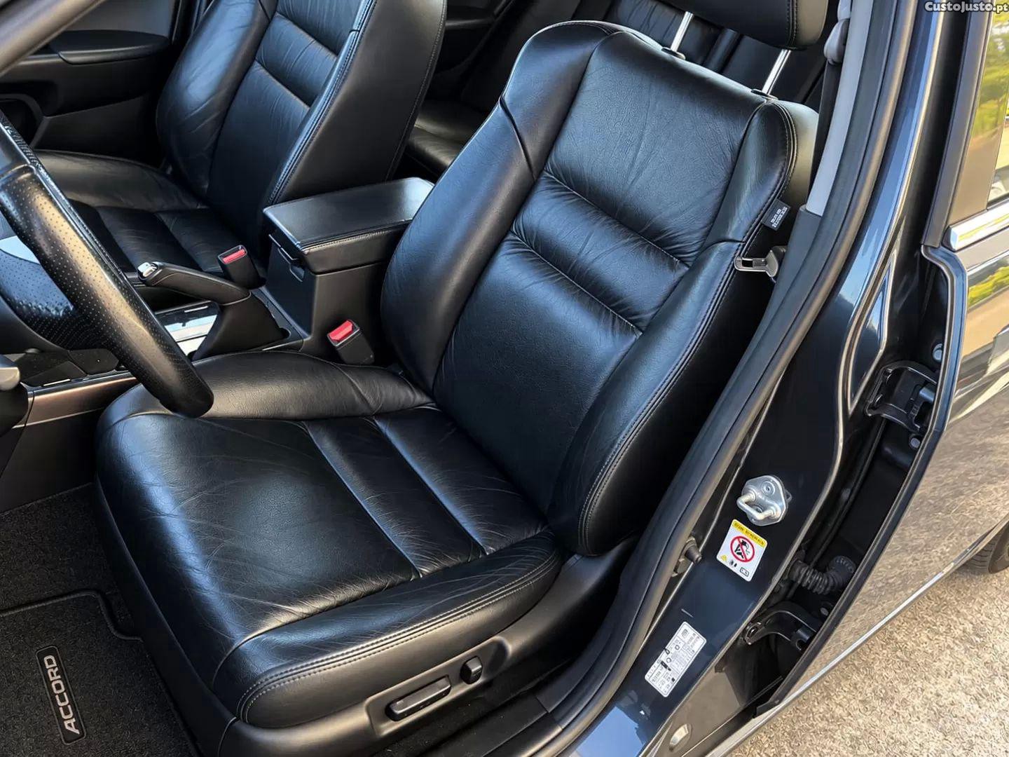 Honda Accord 2.2 i-ctdi executive — fotografia 19