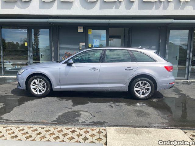 Audi A4 2.0 TDI Advance — fotografia 26