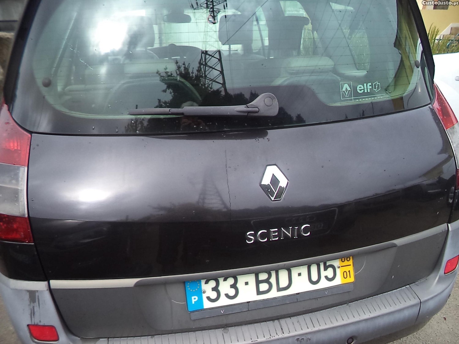 Renault Scénic GrandeSenicDCI — fotografia 13