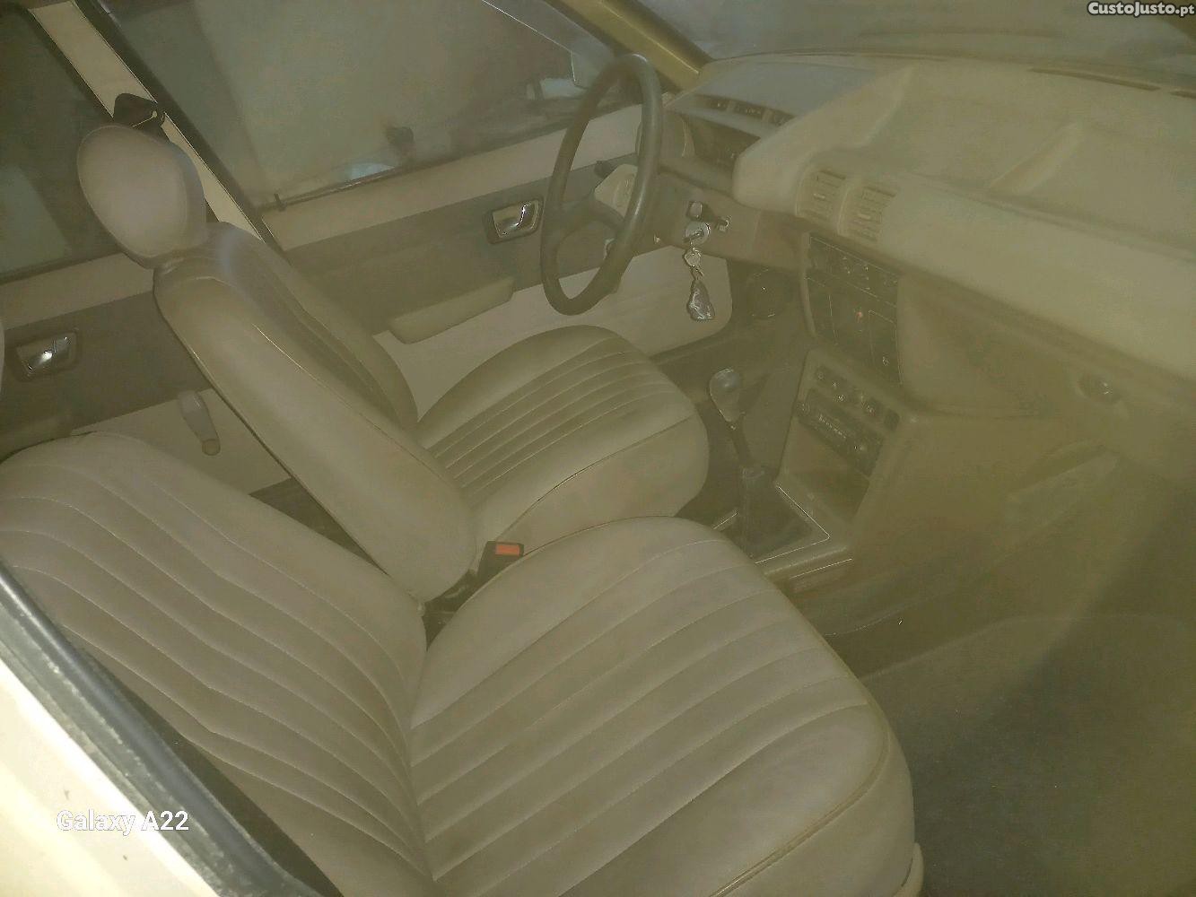 Peugeot 305 GL — fotografia 3