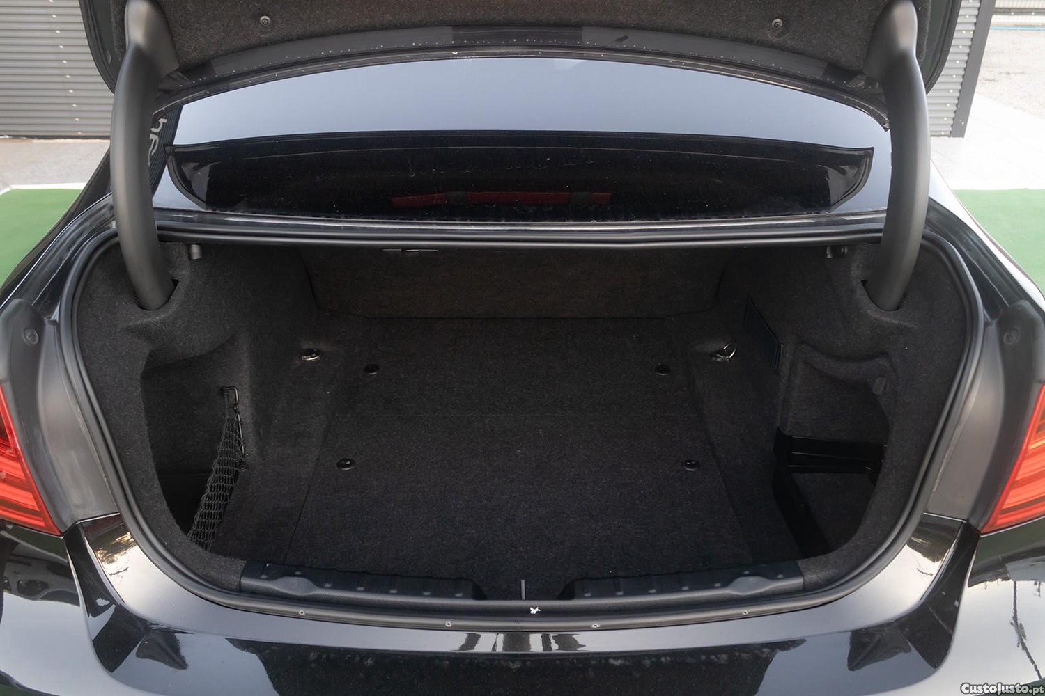BMW 320 d Auto Pack M — fotografia 2