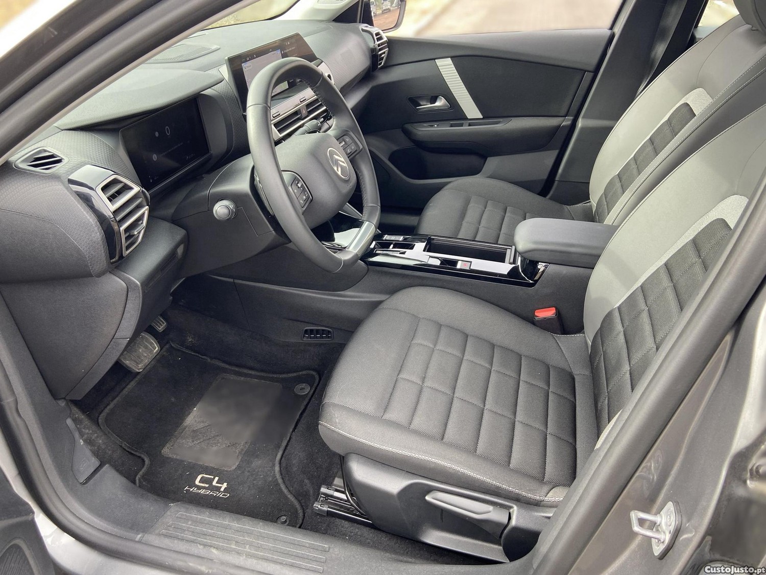 Citroën C4 1.2 Hybrid Plus e-DSC6 — fotografia 8