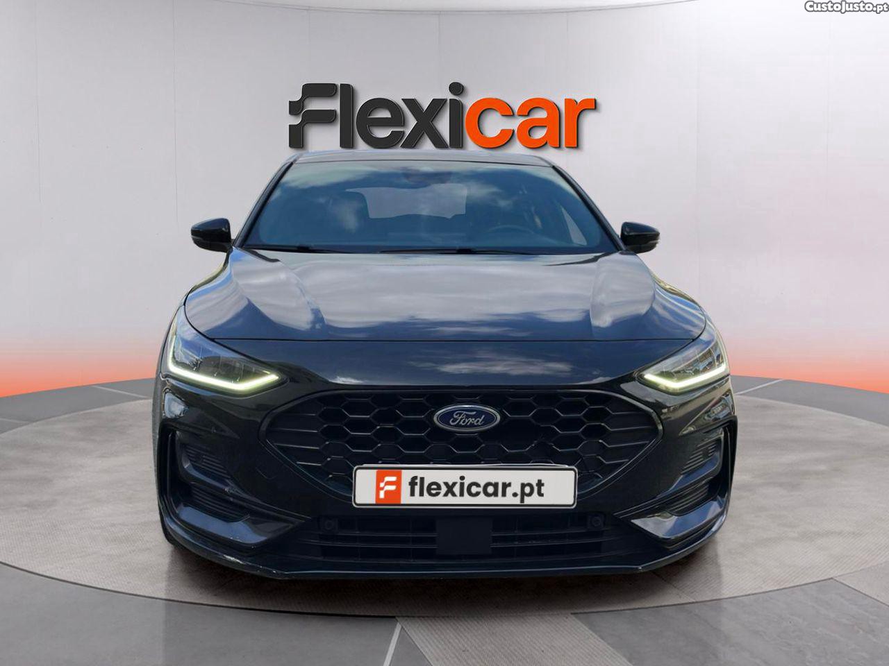 Ford Focus 1.0 EcoBoost MHEV ST-Line — fotografia 18