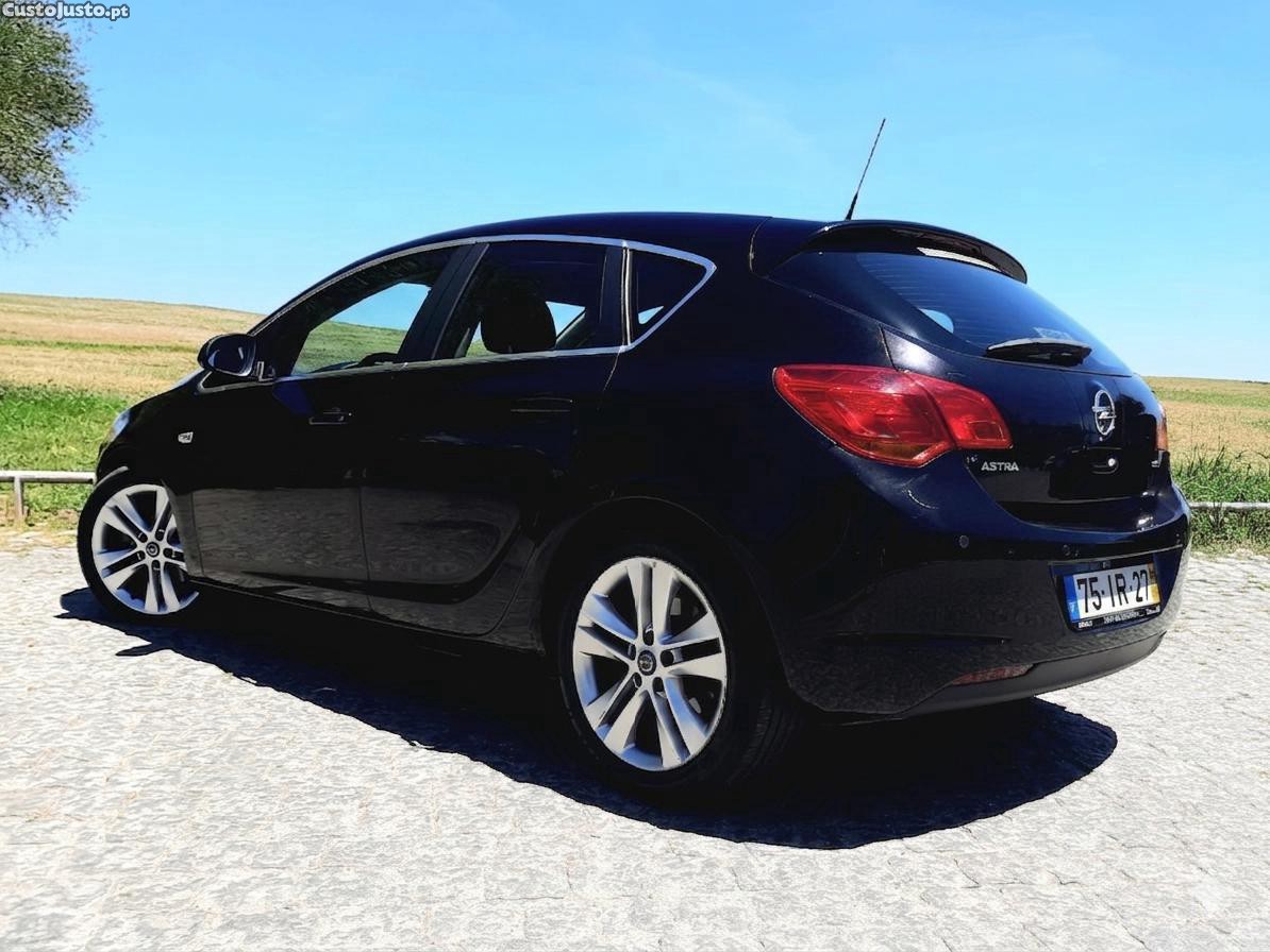 Opel Astra 1.7 CDti Cosmo - 2010 - 247 mil kms — fotografia 11