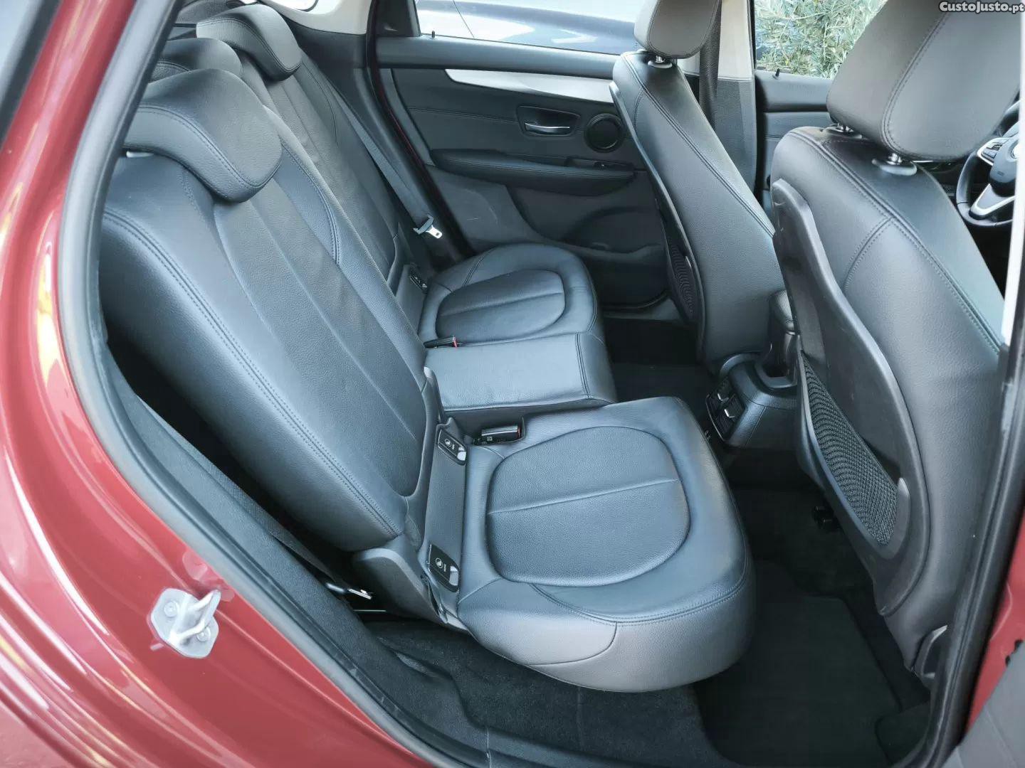 BMW 216 Active Tourer D line luxury — fotografia 19