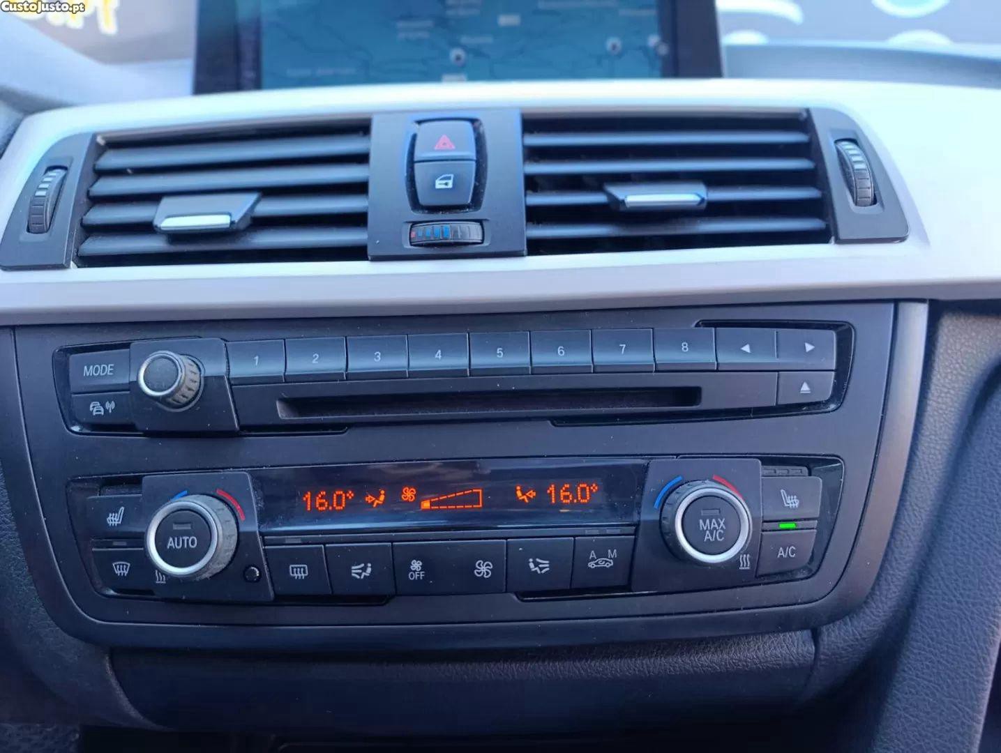 BMW 320 D navigation auto — fotografia 11