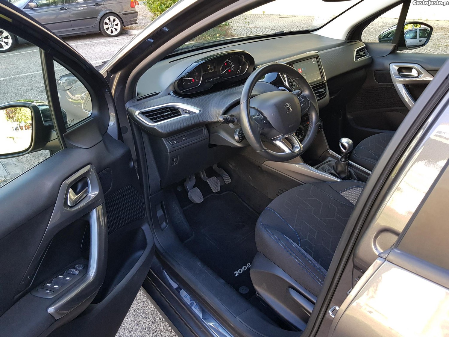 Peugeot 2008 1.6 HDi 102cv GPS Nacional — fotografia 16