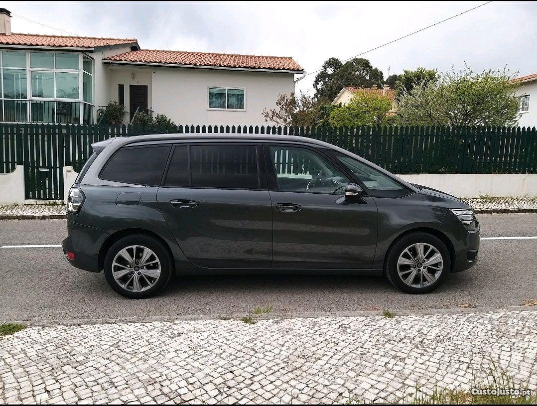 Citroën C4 Grand Picasso 7 Lugares — photo 4