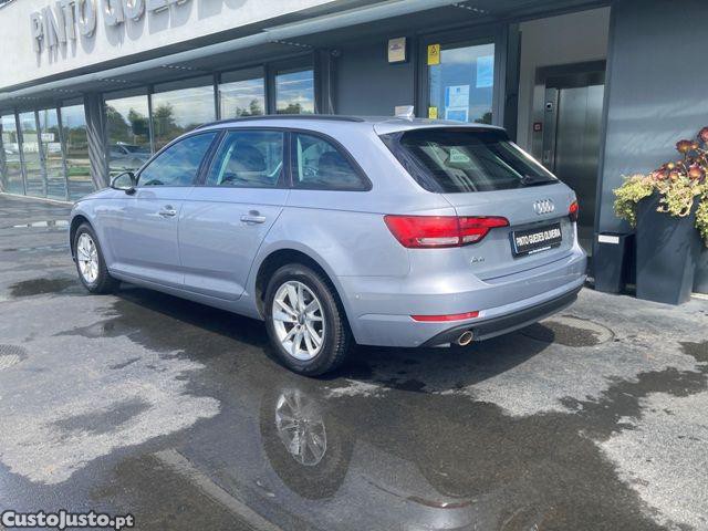 Audi A4 2.0 TDI Advance — fotografia 25