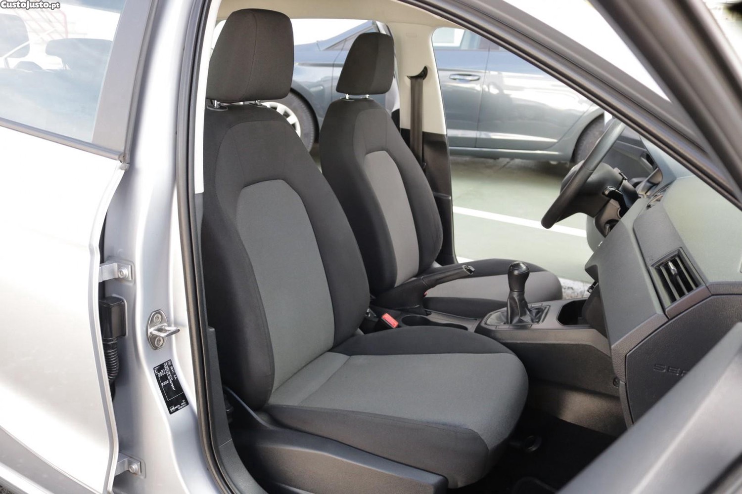 SEAT Ibiza 1.6 TDI Reference — fotografia 39