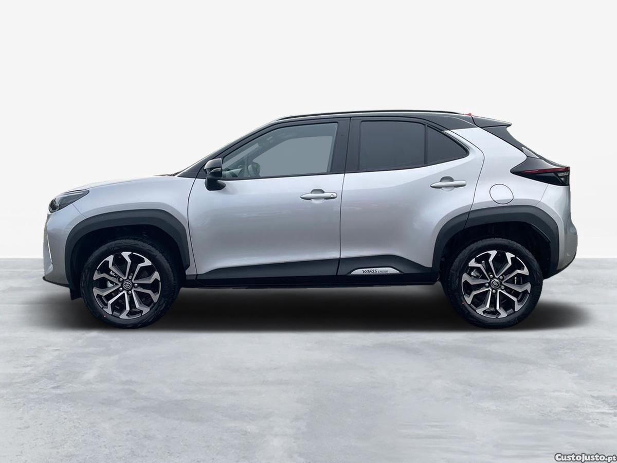 Toyota Yaris Cross 1.5 HDF Square Collection — fotografia 12