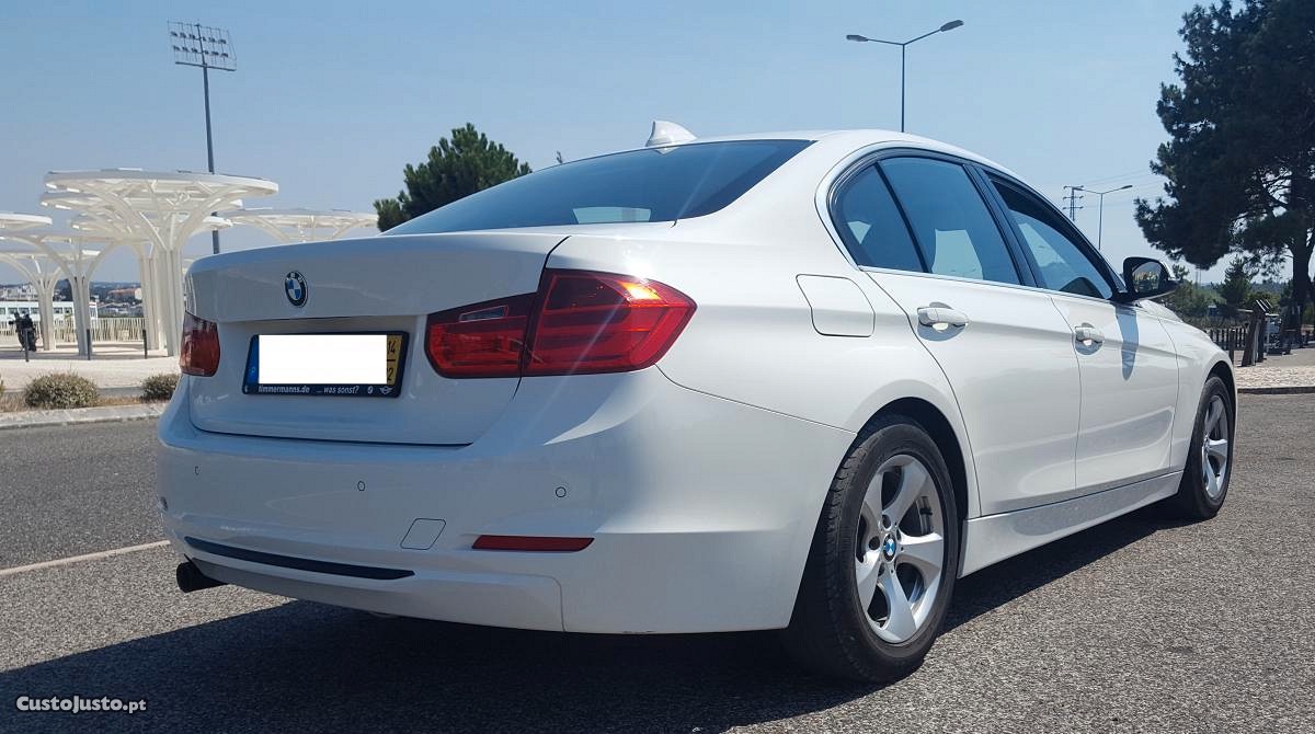 BMW 320 Line sport - 14 foto 3