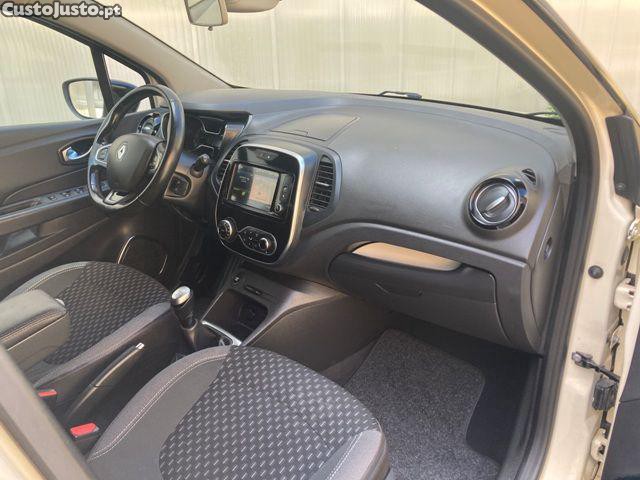 Renault Captur 0.9 TCE Exclusive — fotografia 3