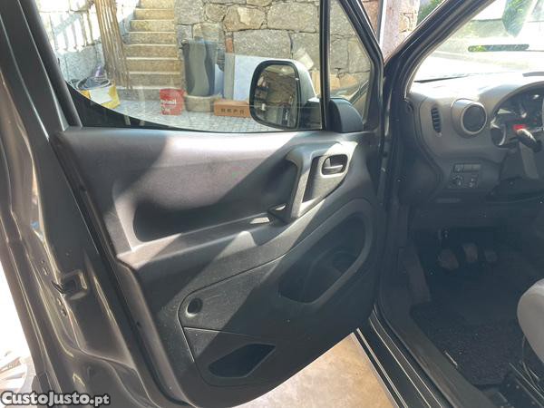 Citroën Berlingo 1.6 — fotografia 7