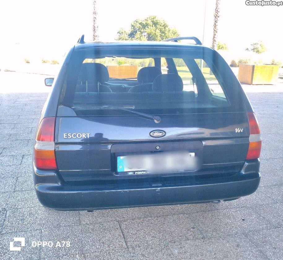 Ford Escort 1.4 — fotografia 3