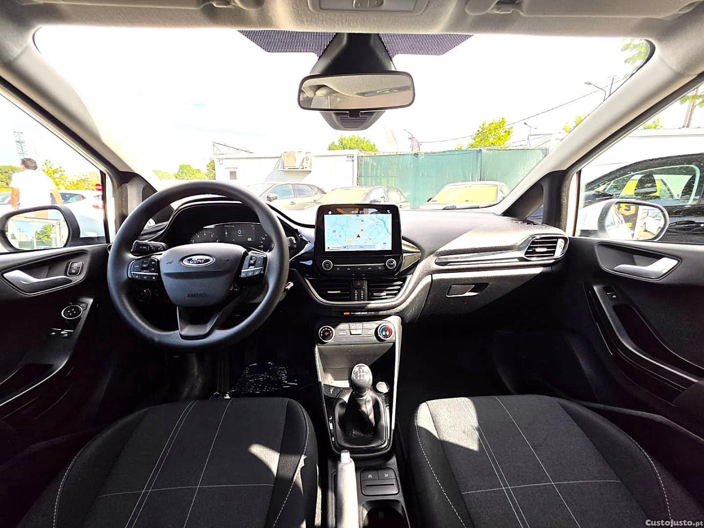 Ford Fiesta 1.0 EcoBoost S&S COOL&CONNECT — fotografia 6