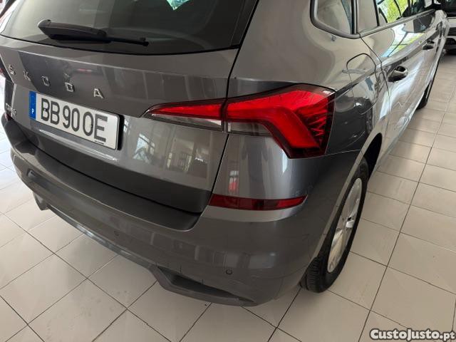 Skoda Kamiq 1.0 TSI DSG — fotografia 13