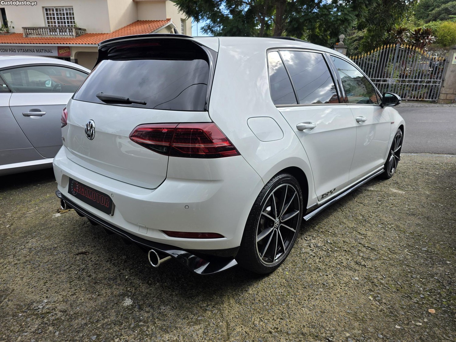 VW Golf 2.O GTI DSG TCR - 19 foto 3