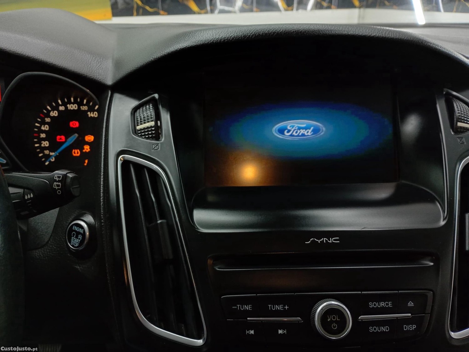 Ford Focus 1.0 SCTi ST-Line — fotografia 11