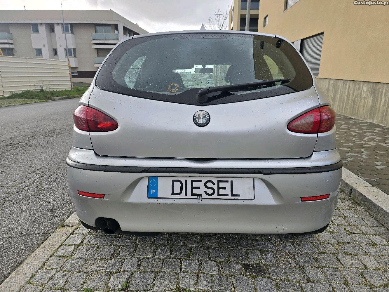 Alfa Romeo 147 1.9 JTD — fotografia 8
