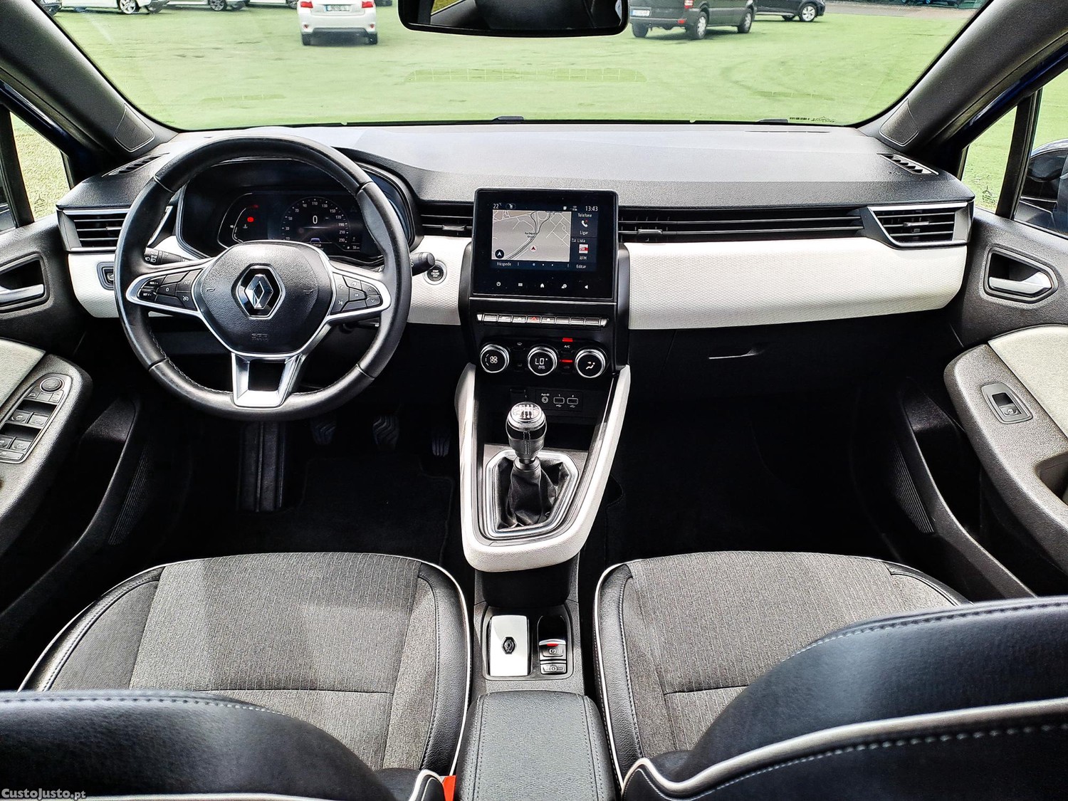 Renault Clio 1.0 TCe TECHNO 91CV GASOLINA 2023 — fotografia 15