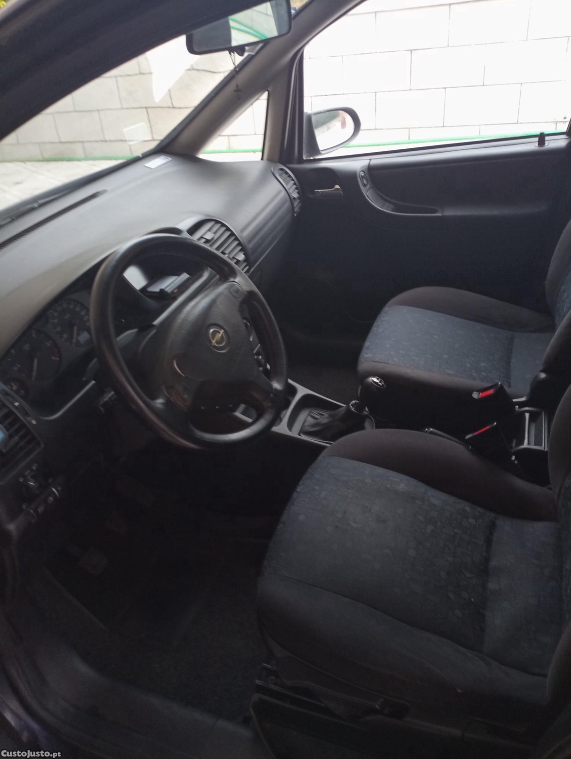 Opel Zafira 2.0 DI 16V — fotografia 6