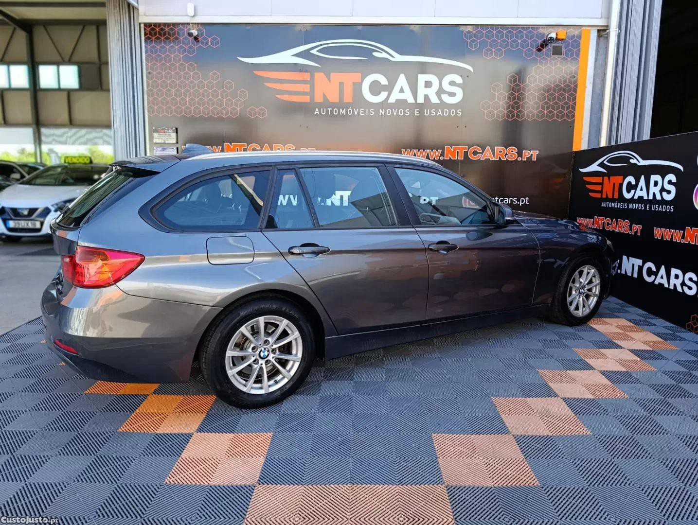 BMW 320 D navigation auto — fotografia 22
