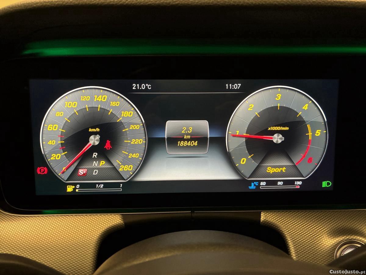 Mercedes-Benz E 220 d 9G-Tronic — fotografia 4