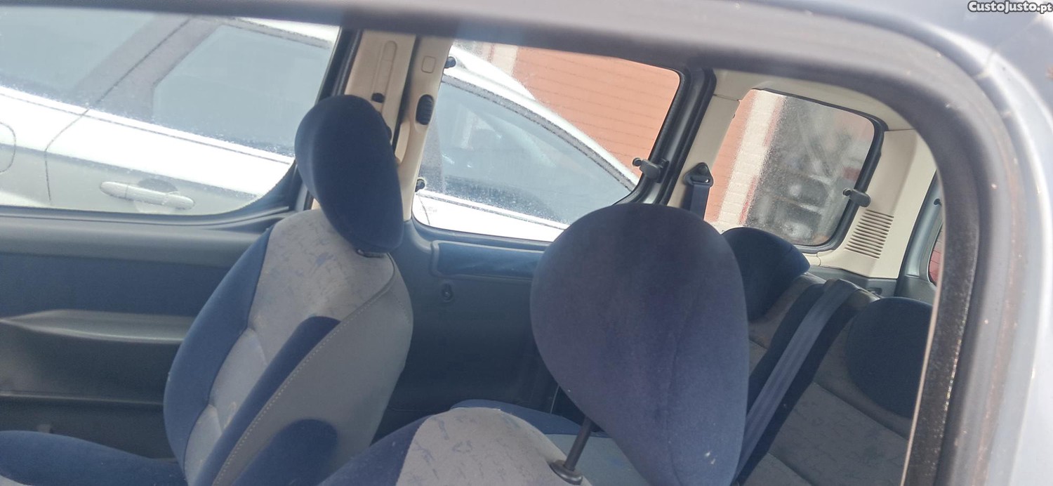 Citroën Berlingo HDI — fotografia 4