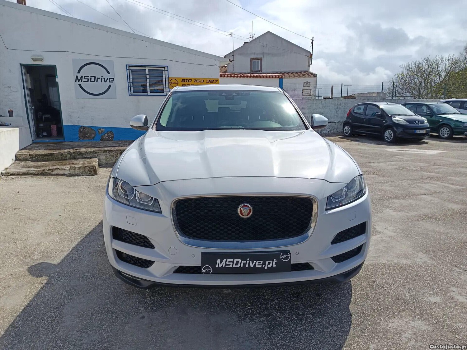 Jaguar F-Pace 2.0 i4D Prestige AWD — fotografia 18