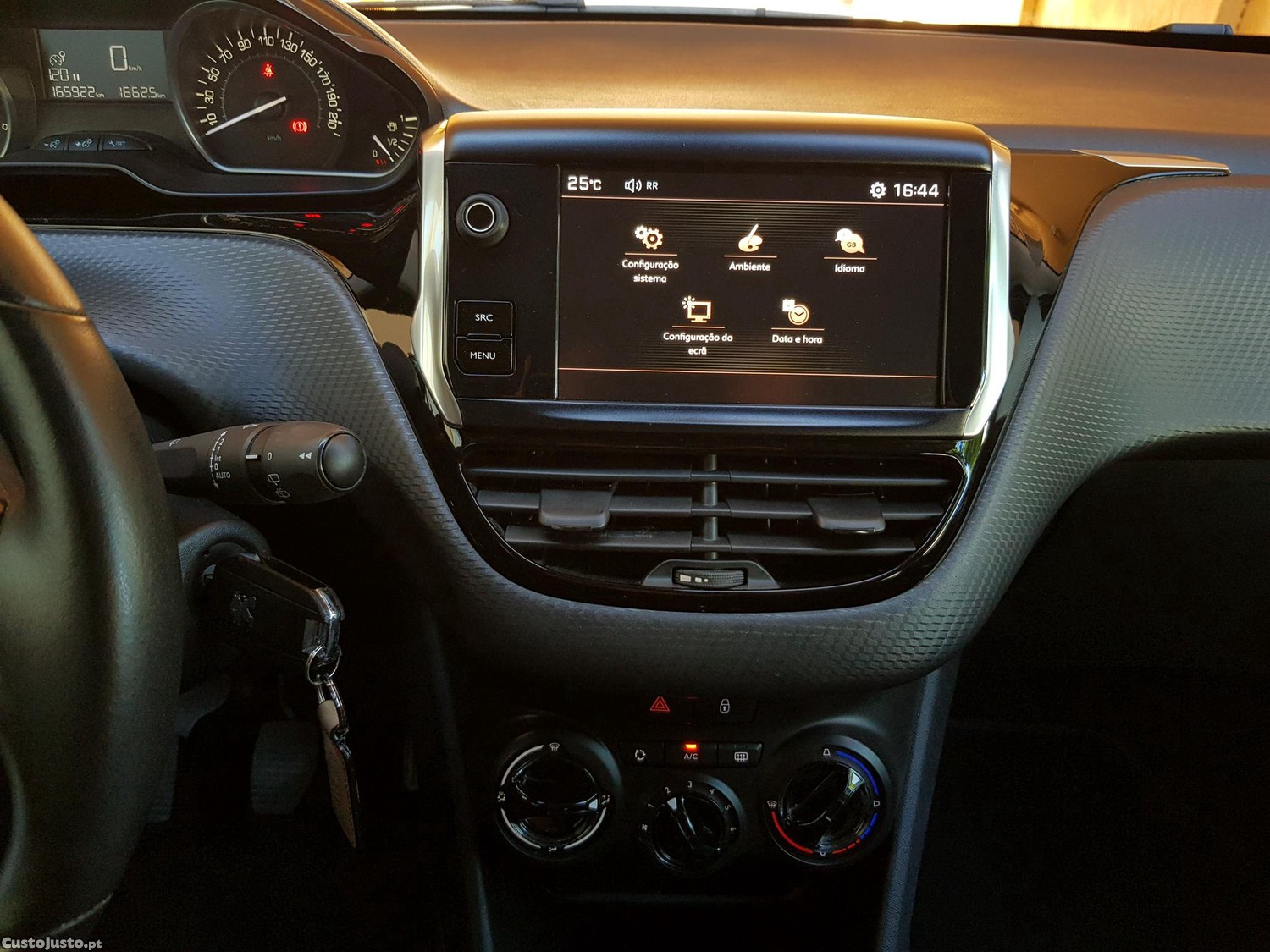Peugeot 2008 1.6 HDi 102cv GPS Nacional — fotografia 12