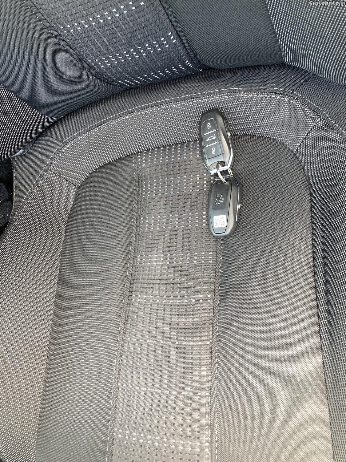 Peugeot 308 Allure — fotografia 4