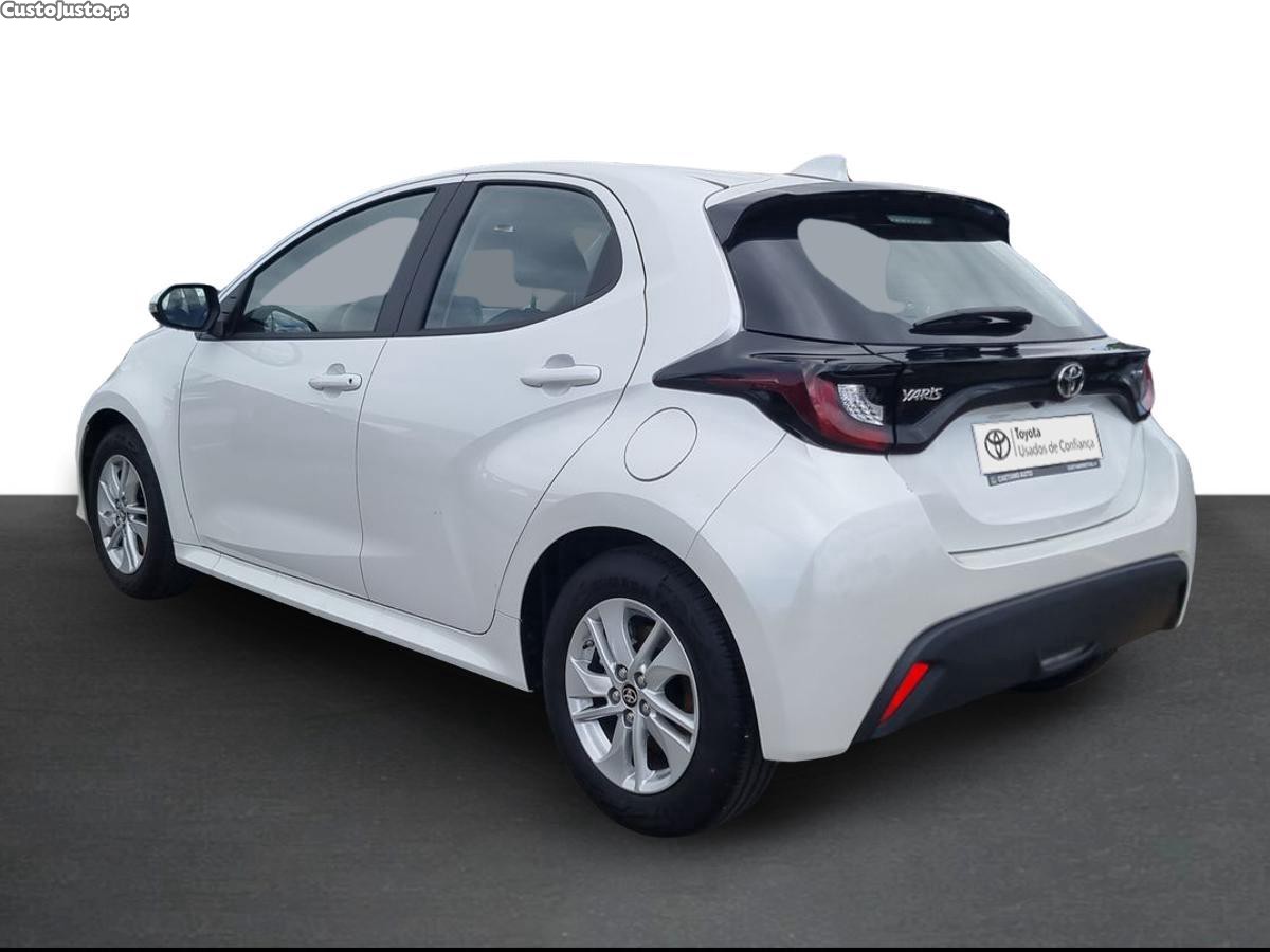 Toyota Yaris 1.5 HDF Comfort Plus — fotografia 15