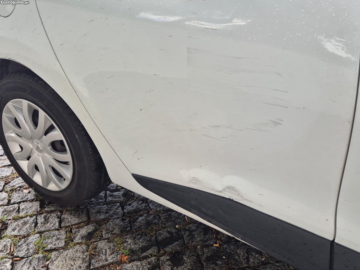 Renault Clio 1.5 dci Van (Comercial) - 14 foto 4