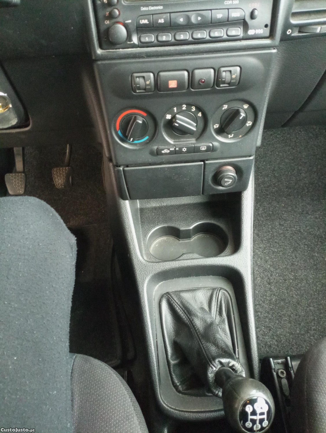 Opel Zafira 2.0 DI 16V — fotografia 4
