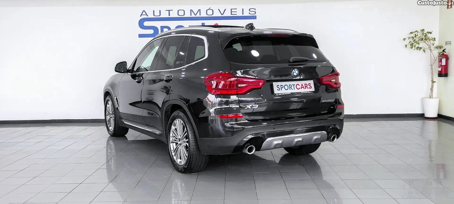 BMW X3 20 d xDrive Line Luxury — fotografia 28