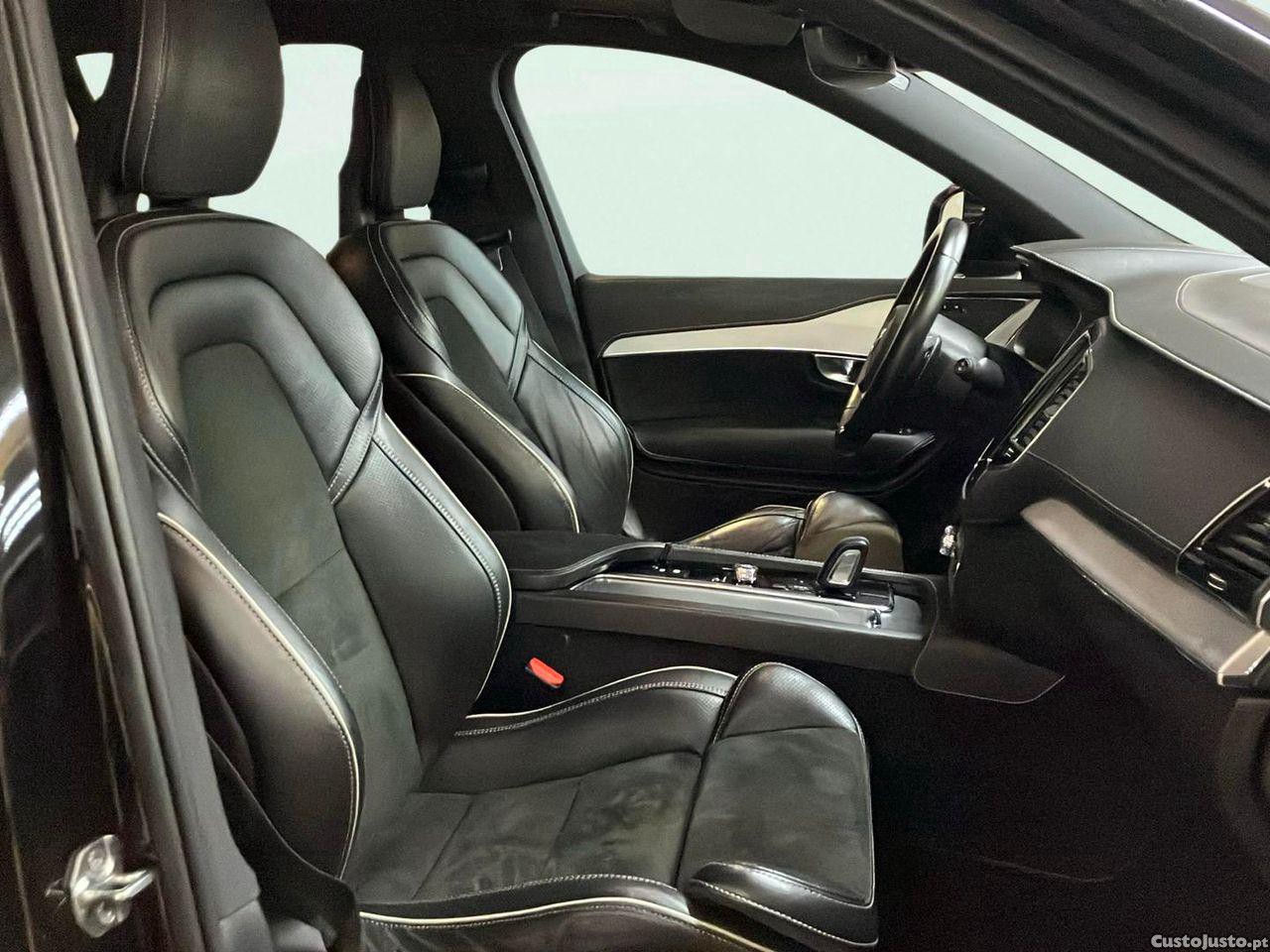 Volvo XC 90 2.0 T8 PHEV R-Design AWD — fotografia 11