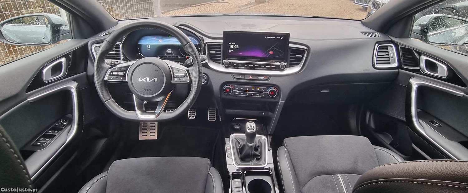 Kia ProCeed 1.0 T GDI GT LINE — fotografia 3