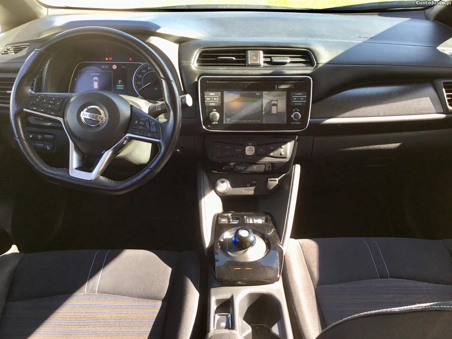 Nissan Leaf 40Kwh — fotografia 3