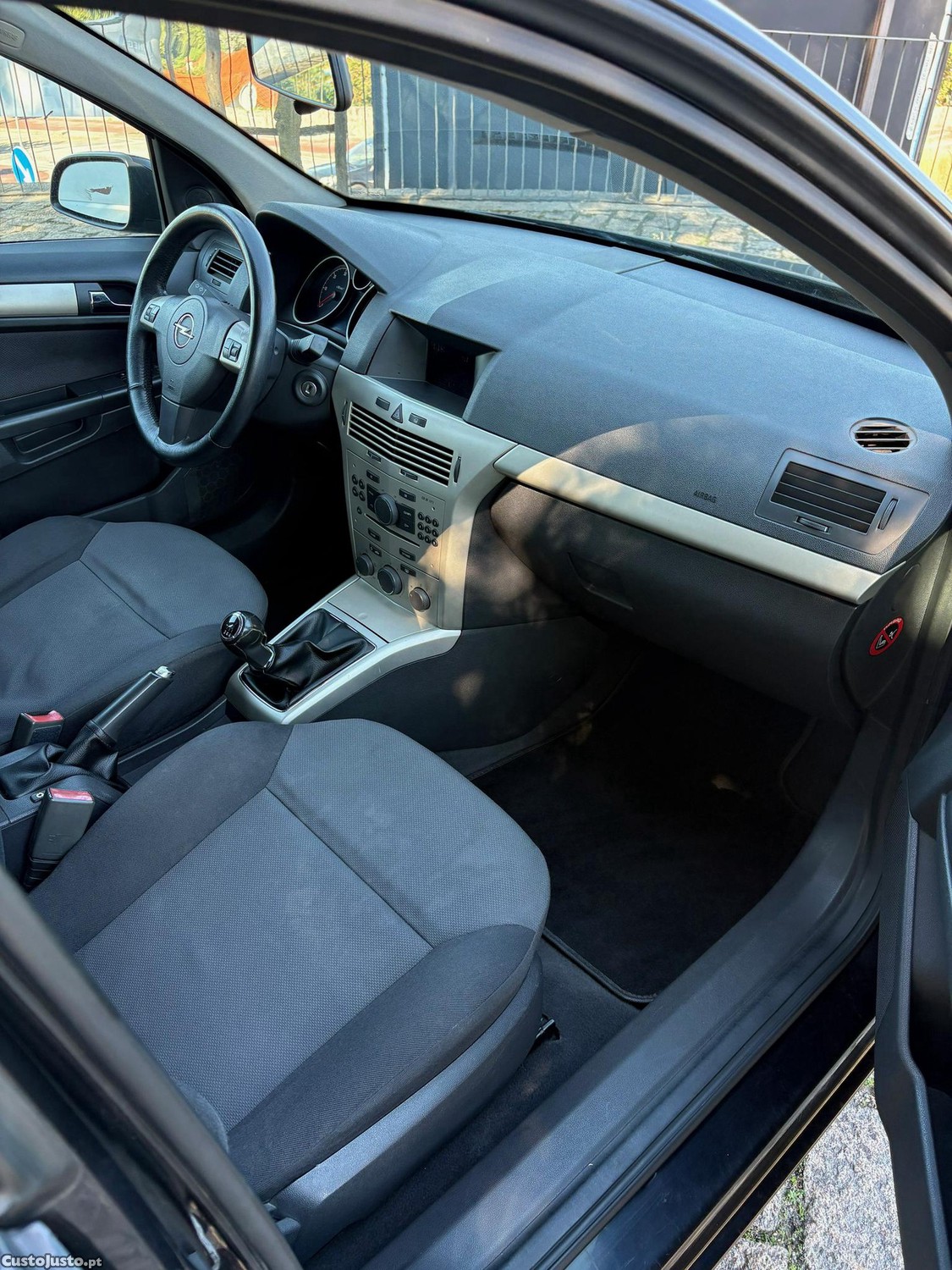 Opel Astra H Sw 1.3 cdti 90cv — fotografia 14