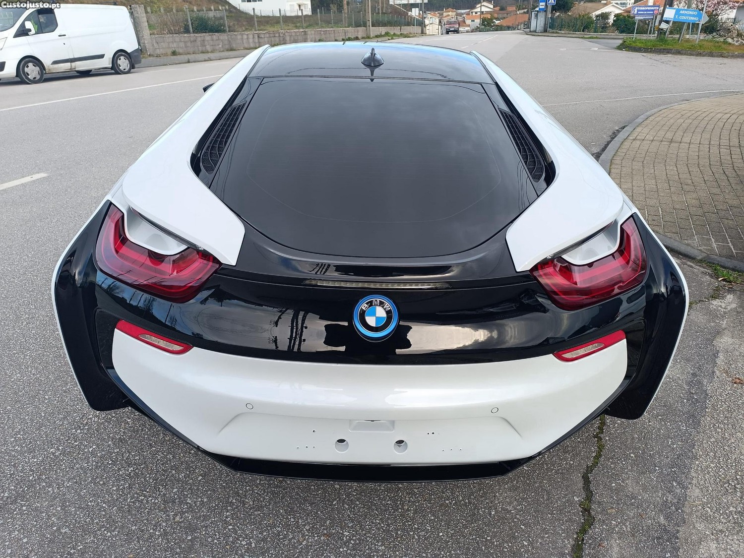 BMW i8 Black Edition - 16 — photo 5