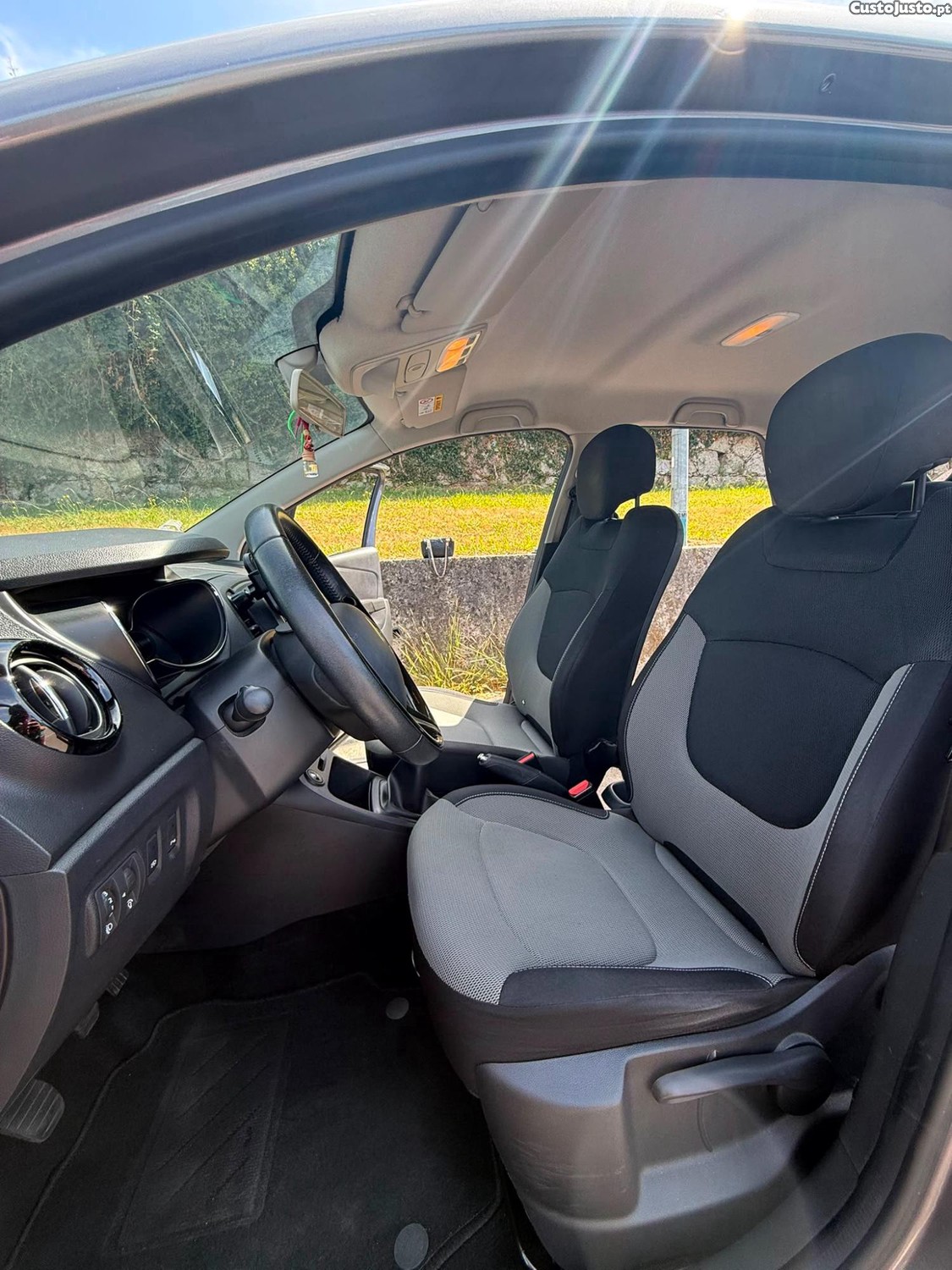 Renault Captur 1.5 dCi — fotografia 3
