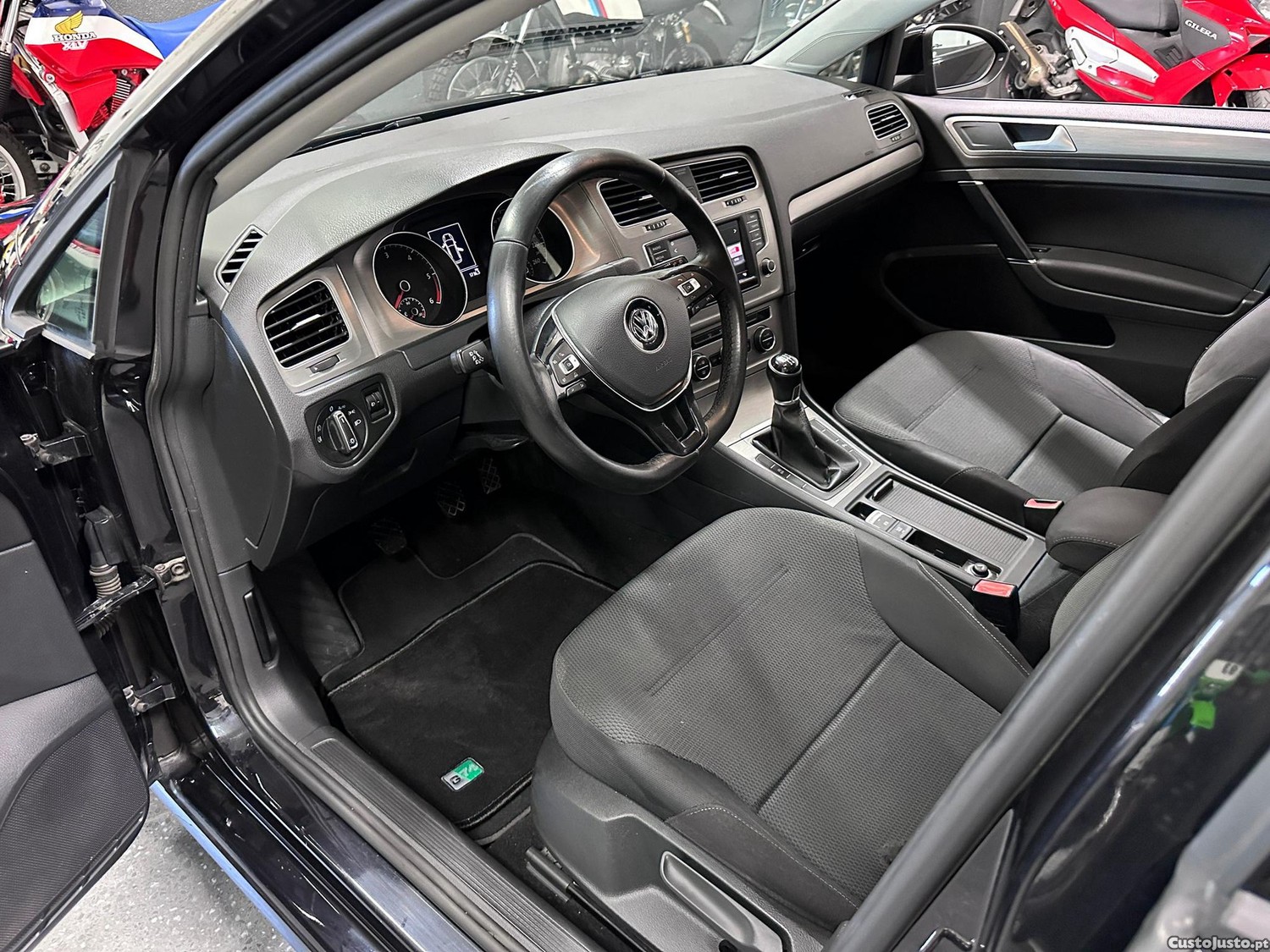 Volkswagen Golf Variant 1.6 TDi BlueMotion Confortline — fotografia 7