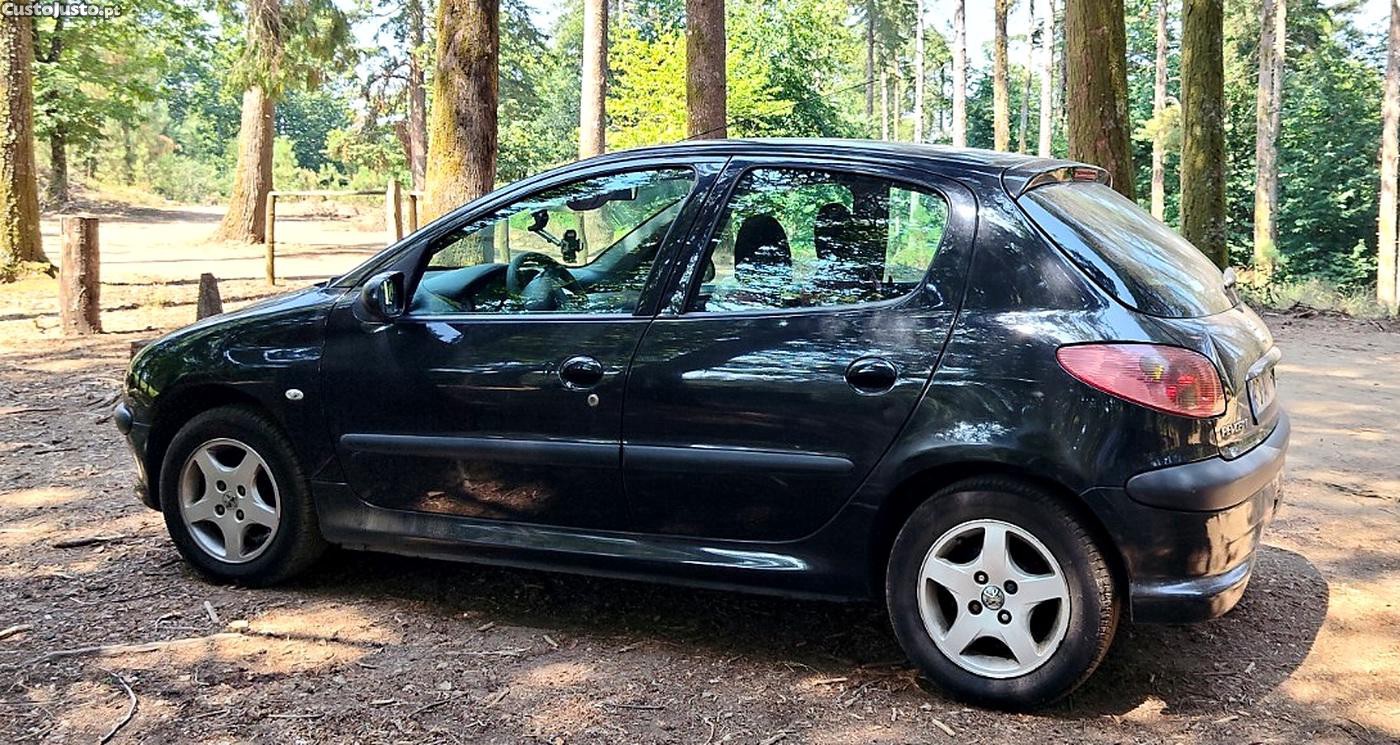 Peugeot 206 1.4 HDI 2005 — fotografia 5