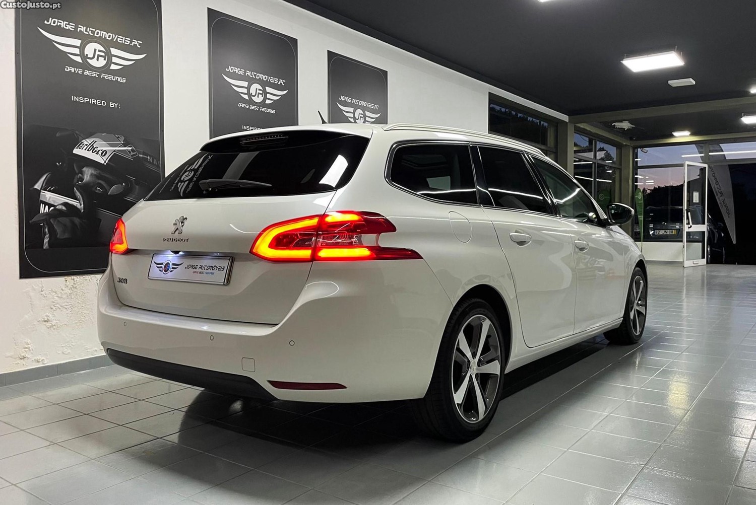 Peugeot 308 SW 1.6 e-HDI Allure J17 Nacional — fotografia 4