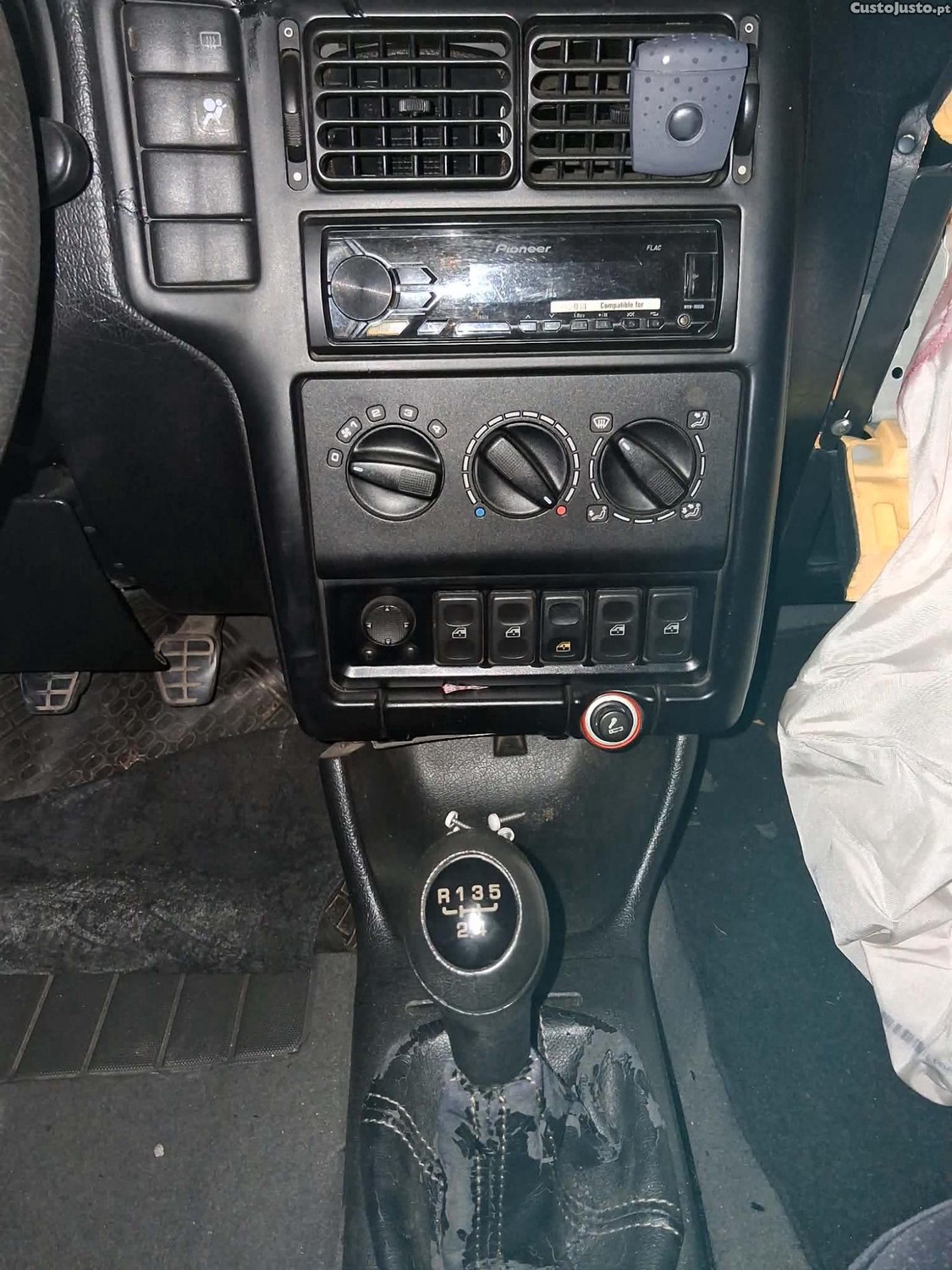 Seat Cordoba 1.6 — photo 5