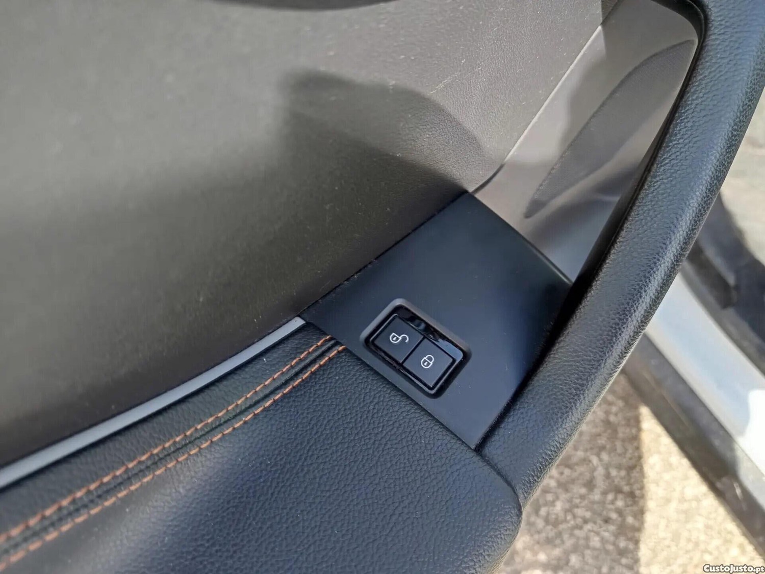 Jaguar F-Pace 2.0 i4D Prestige AWD — fotografia 6