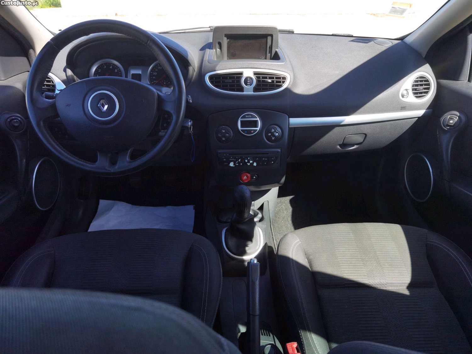 Renault Clio 1.2 Dynamic S GPS — fotografia 3