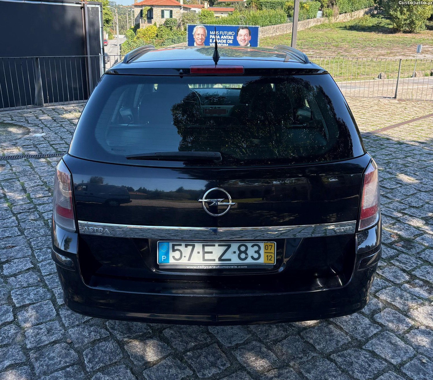 Opel Astra H Sw 1.3 cdti 90cv — fotografia 17